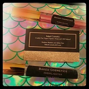 Baked Cosmetics HIGHlighter